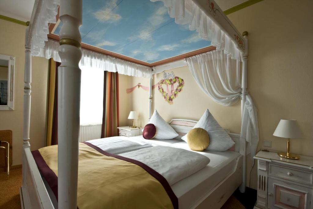 Hotel Speeter Weisenheim am Berg Habitación foto